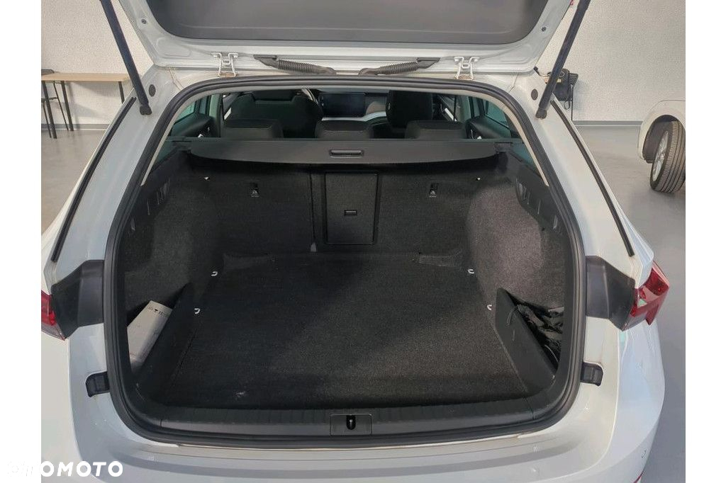 Skoda Octavia 1.5 TSI ACT Style - 10