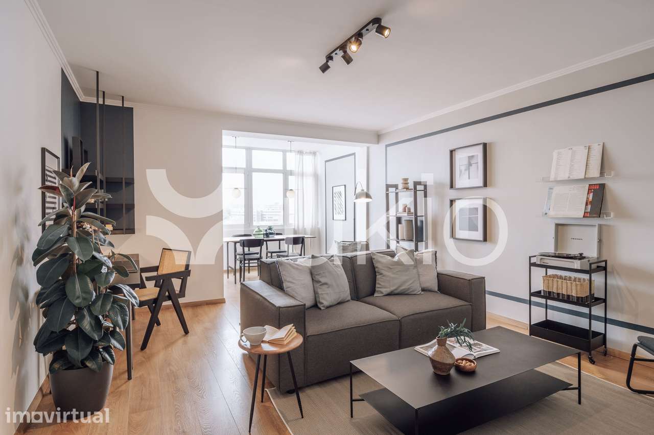 Apartamento T2 em Av. de Roma - Campo Pequeno - Grande imagem: 2/22