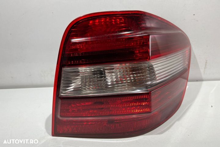 Stop tripla dreapta spate A1649061200 Mercedes-Benz ML W164 [facelift - 1