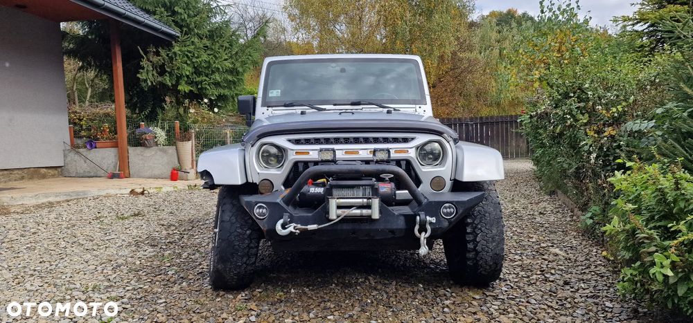 Jeep Wrangler Unlimited 3.8 Sahara - 1