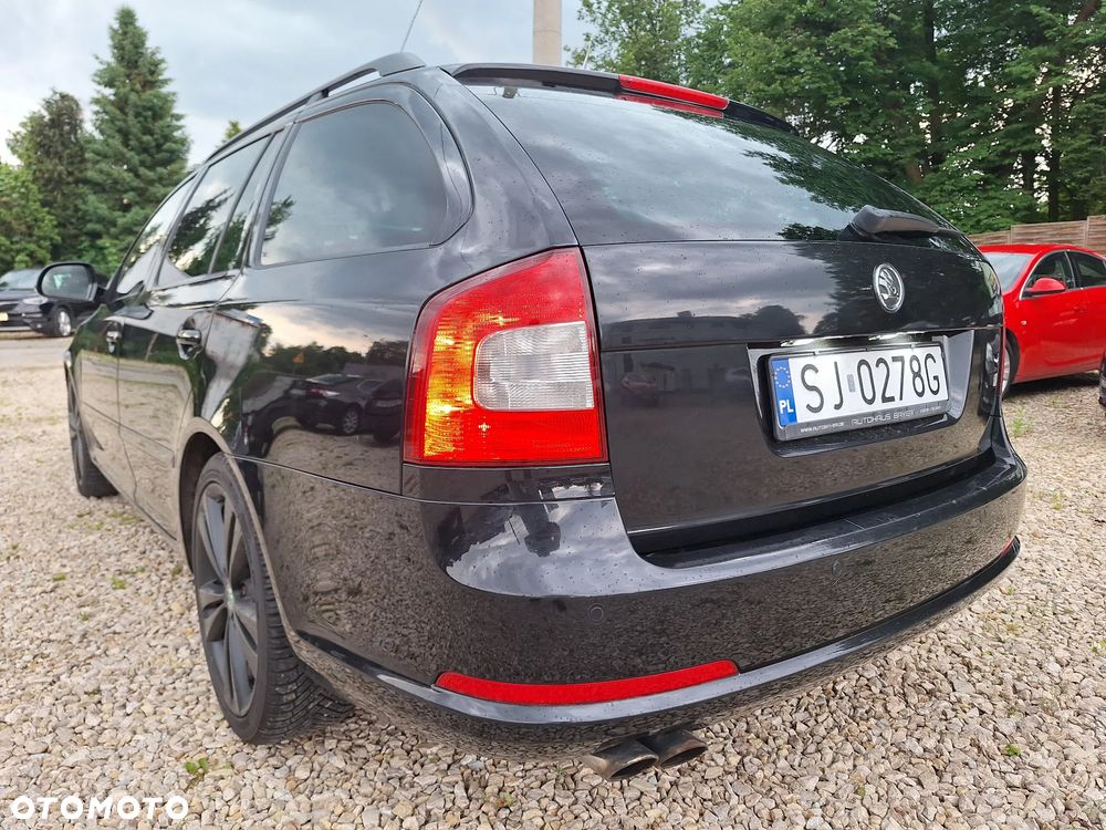 Skoda Octavia 2.0 TDI RS DSG - 7