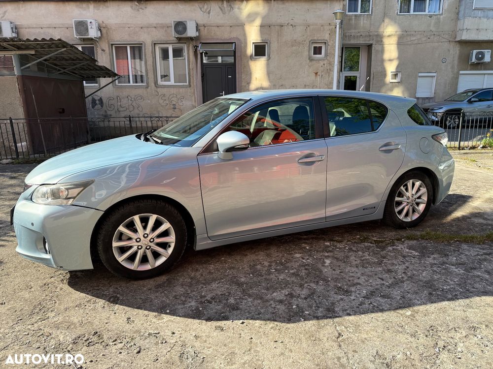 Lexus CT 200h Aut. F Sport - 2