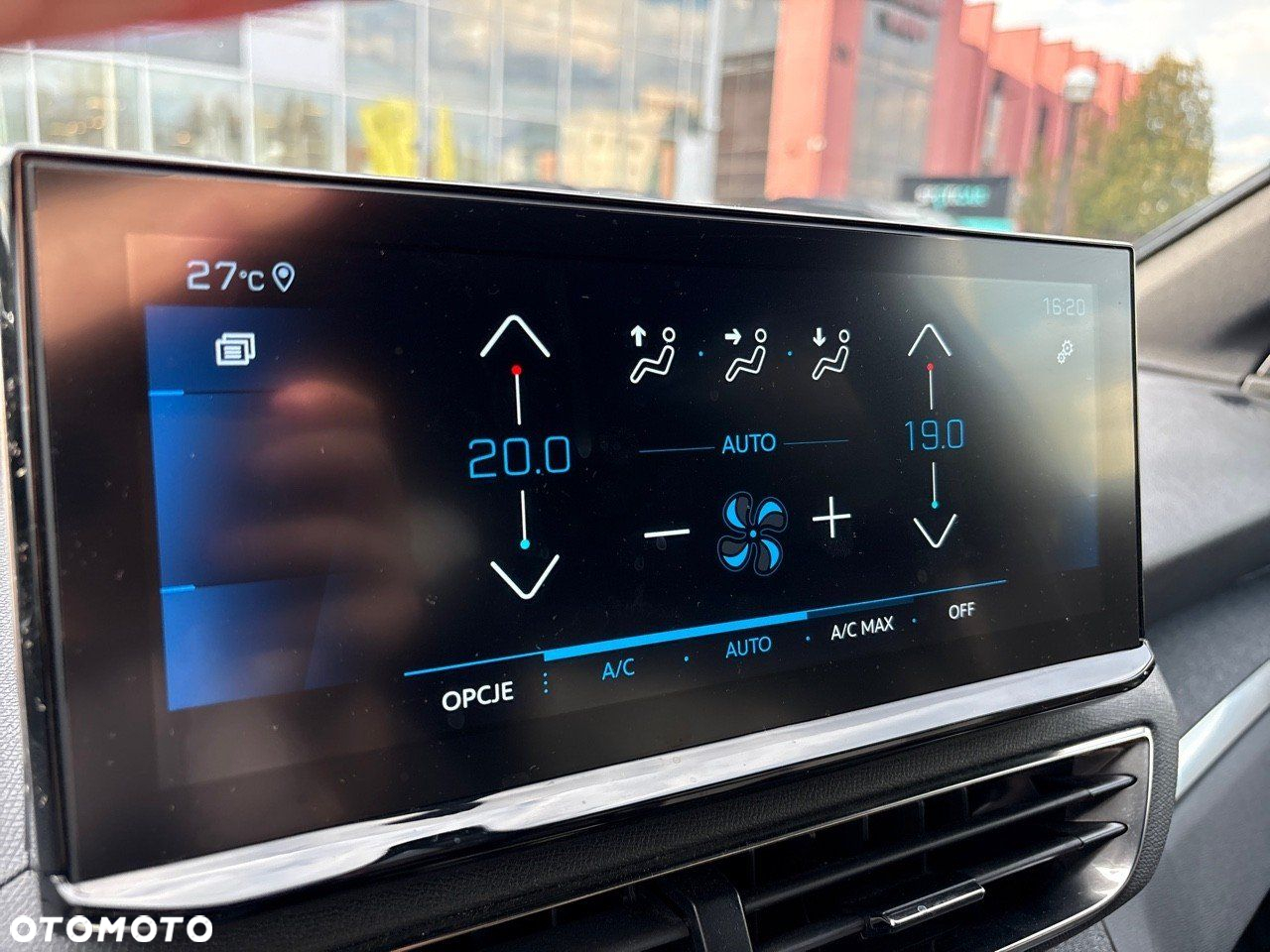 Peugeot 5008 1.5 BlueHDi Allure S&S EAT8 - 24