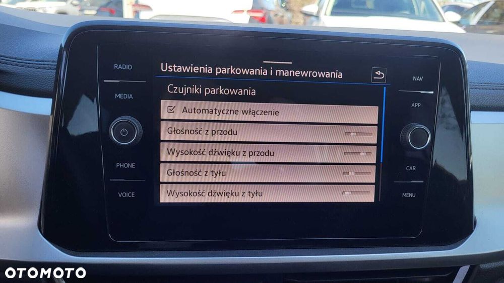 Volkswagen T-Roc - 29