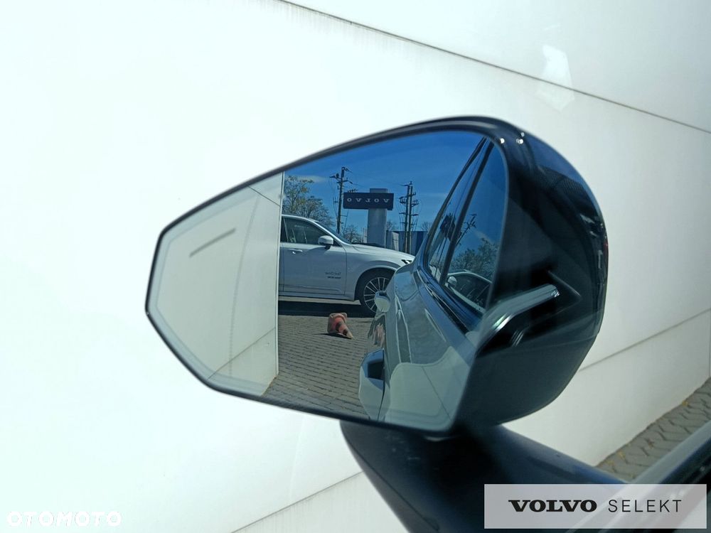 Volvo EX30 - 12
