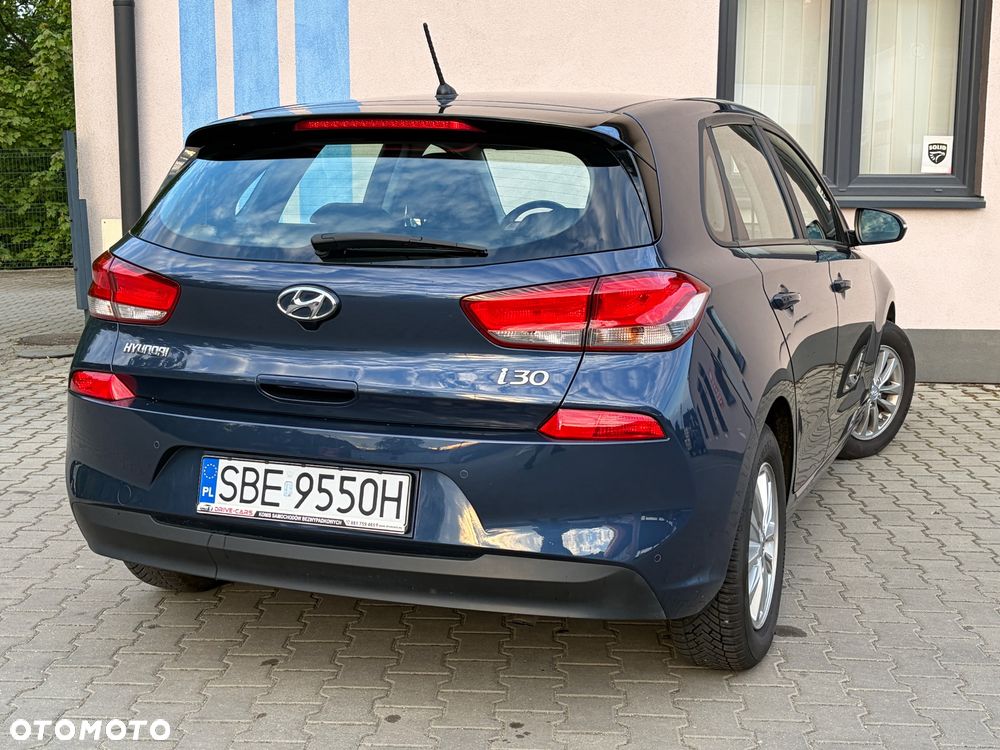 Hyundai i30 1.4 Comfort - 25