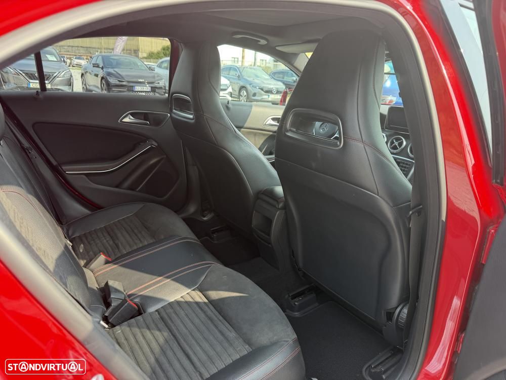 Mercedes-Benz A 180 d AMG Line - 20