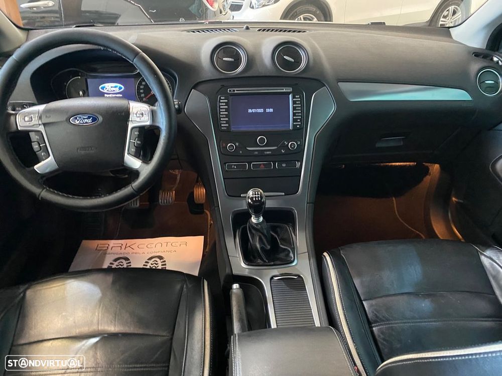 Ford Mondeo 2.0 TDCI Titanium Business - 8