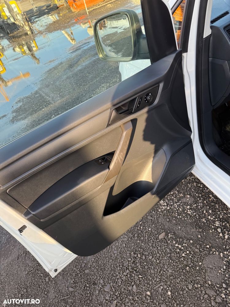 Volkswagen Caddy Maxi 2.0 TDI 90 kW - 15