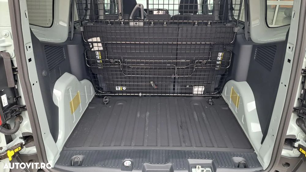 Ford NEW TRANSIT COURIER DCIV - 11