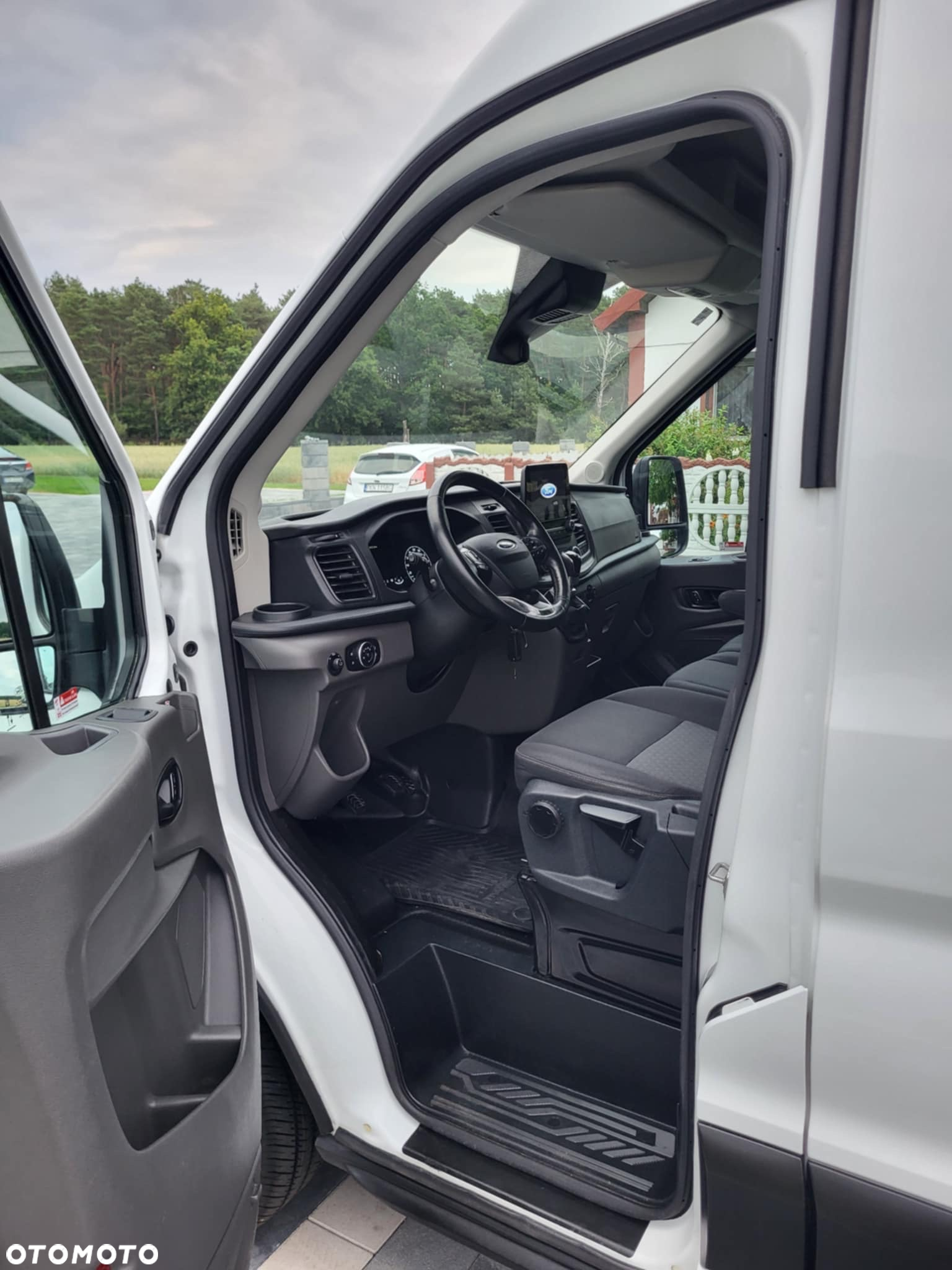 Ford Transit - 30