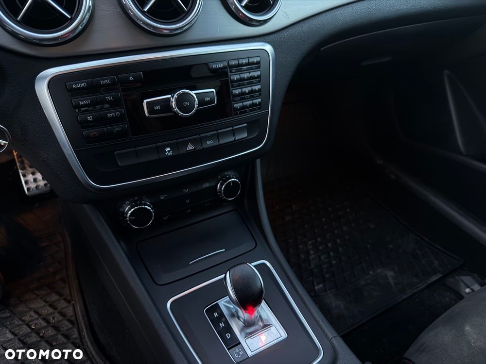 Mercedes-Benz GLA 45 AMG 4-Matic - 13