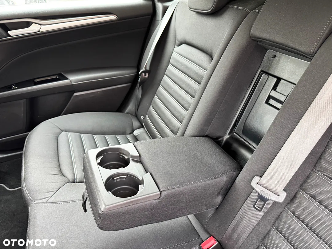 Ford Mondeo Turnier 2.0 TDCi Start-Stopp Business Edition - 31