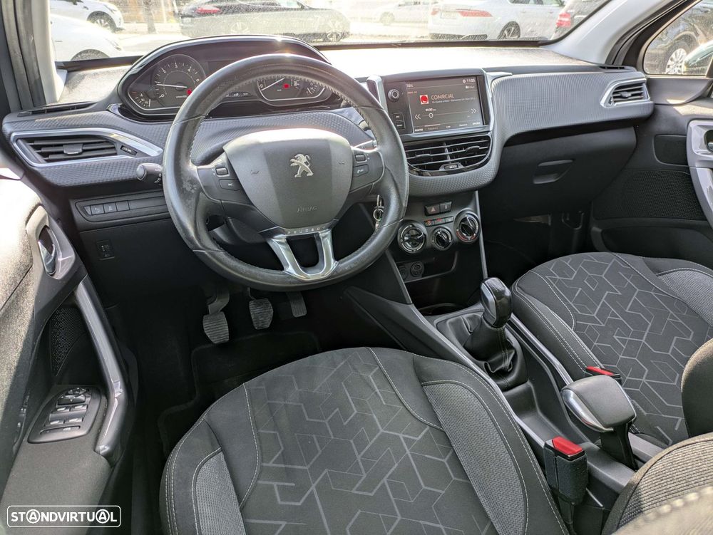 Peugeot 2008 1.6 BlueHDi Style - 18