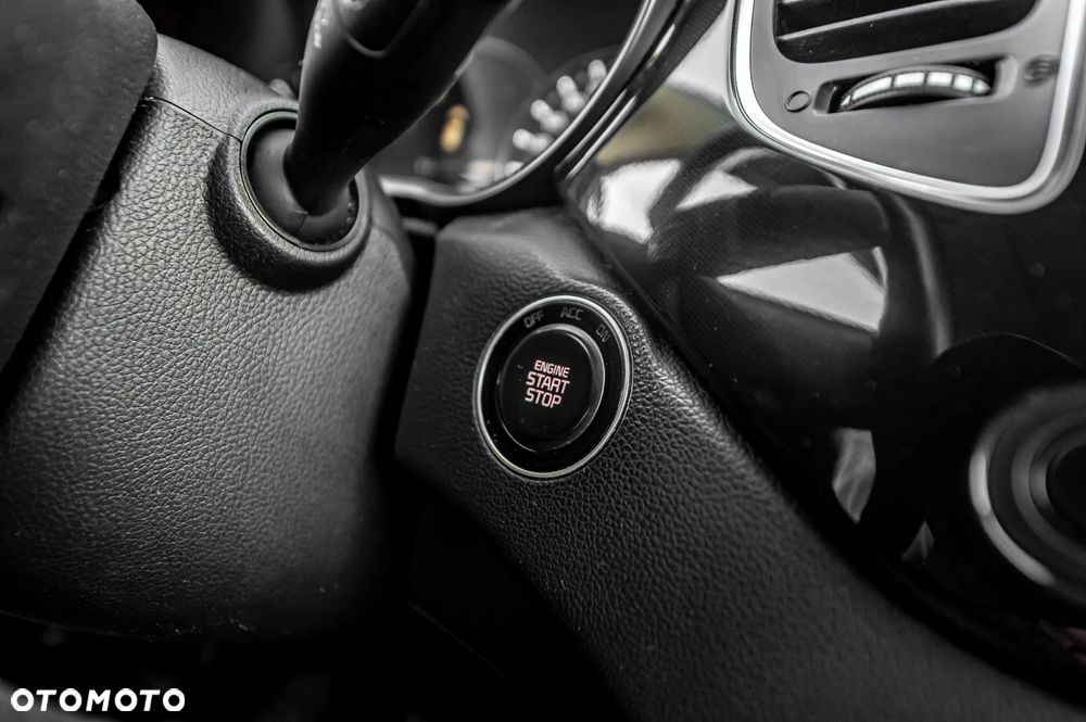 Kia Carens 1.7 CRDi 136 Dream Team Edition - 35