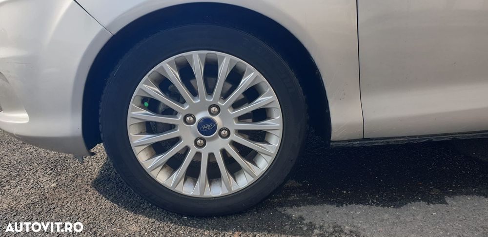 Ford B-Max - 8