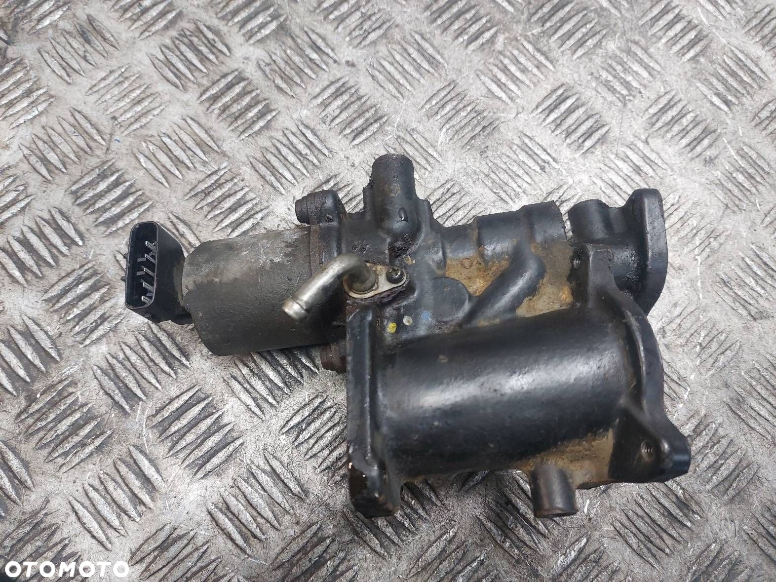 ZAWÓR EGR COMBO C CORSA C MERIVA A 1.7 CDTI 8980607951 HU135000-7341 - 4