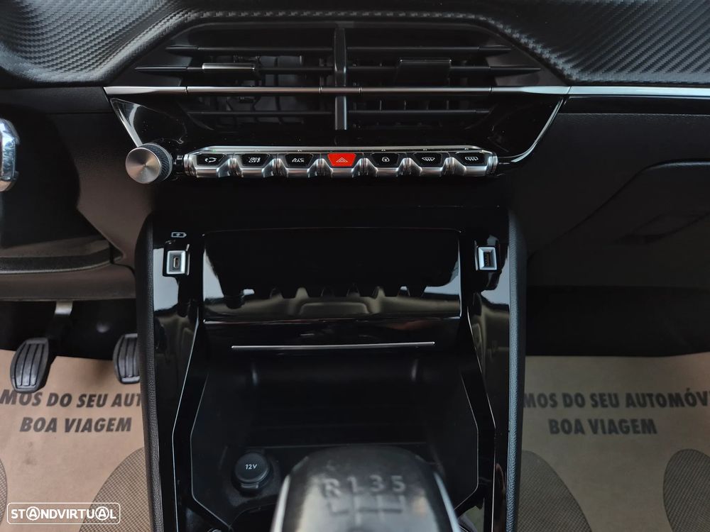 Peugeot 2008 1.2 PureTech Allure Pack - 41