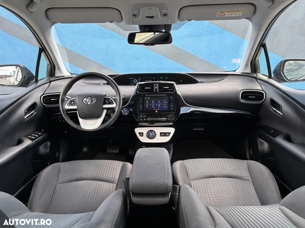 Toyota Prius Hybrid Executive - 14