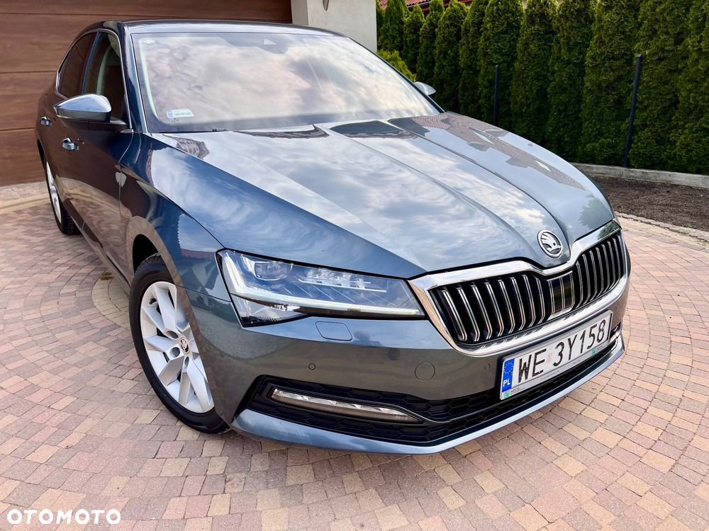 Skoda Superb ver-2-0-tdi-scr-ambition-dsg - 22