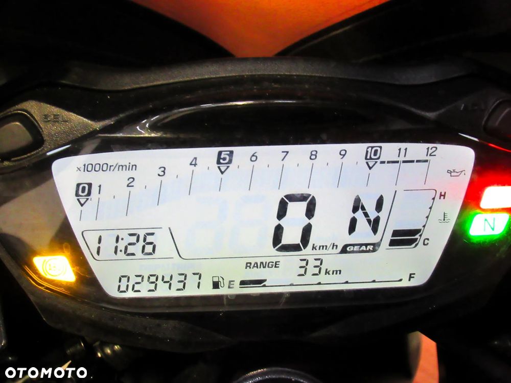 Suzuki SV - 12
