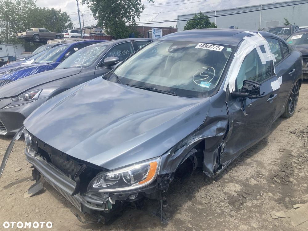 Volvo S60 T5 Geartronic Summum - 2