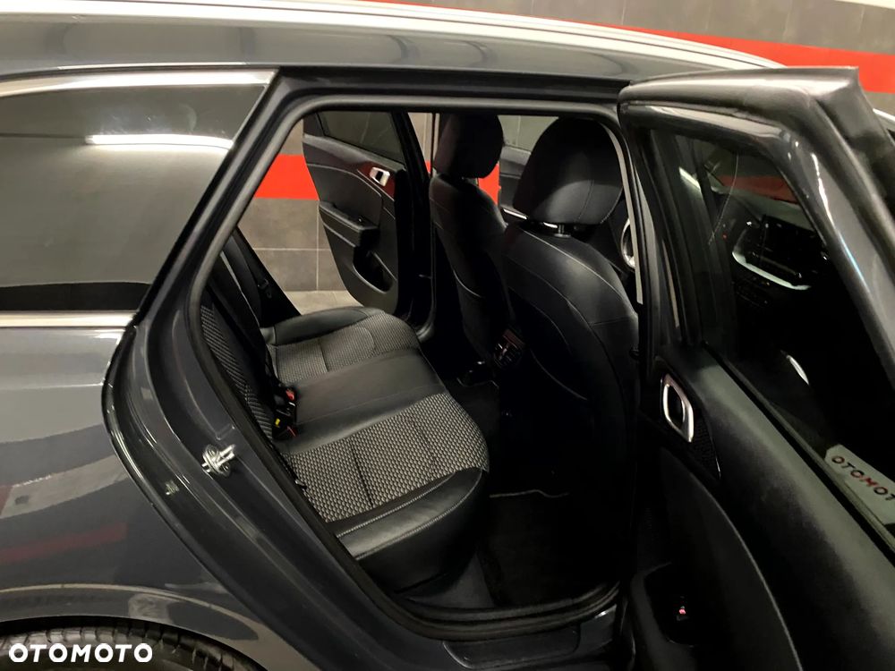 Kia Ceed 1.5 T-GDI Business Line - 21