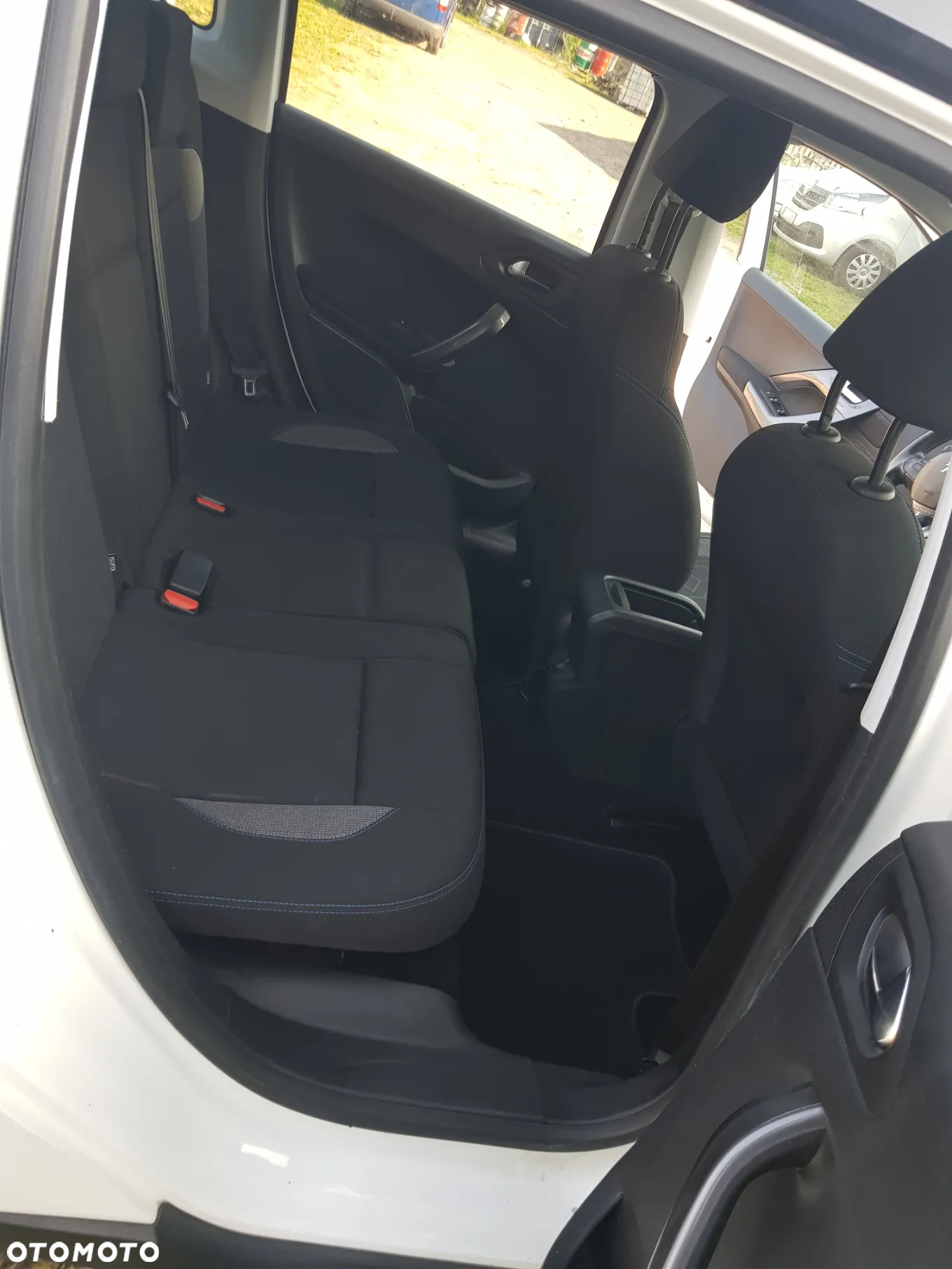 Peugeot 2008 - 17