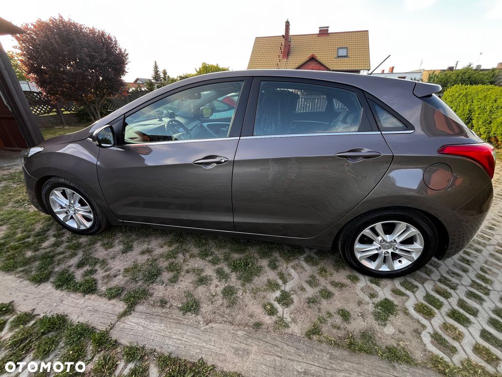 Hyundai i30 1.6 CRDI Trend - 4
