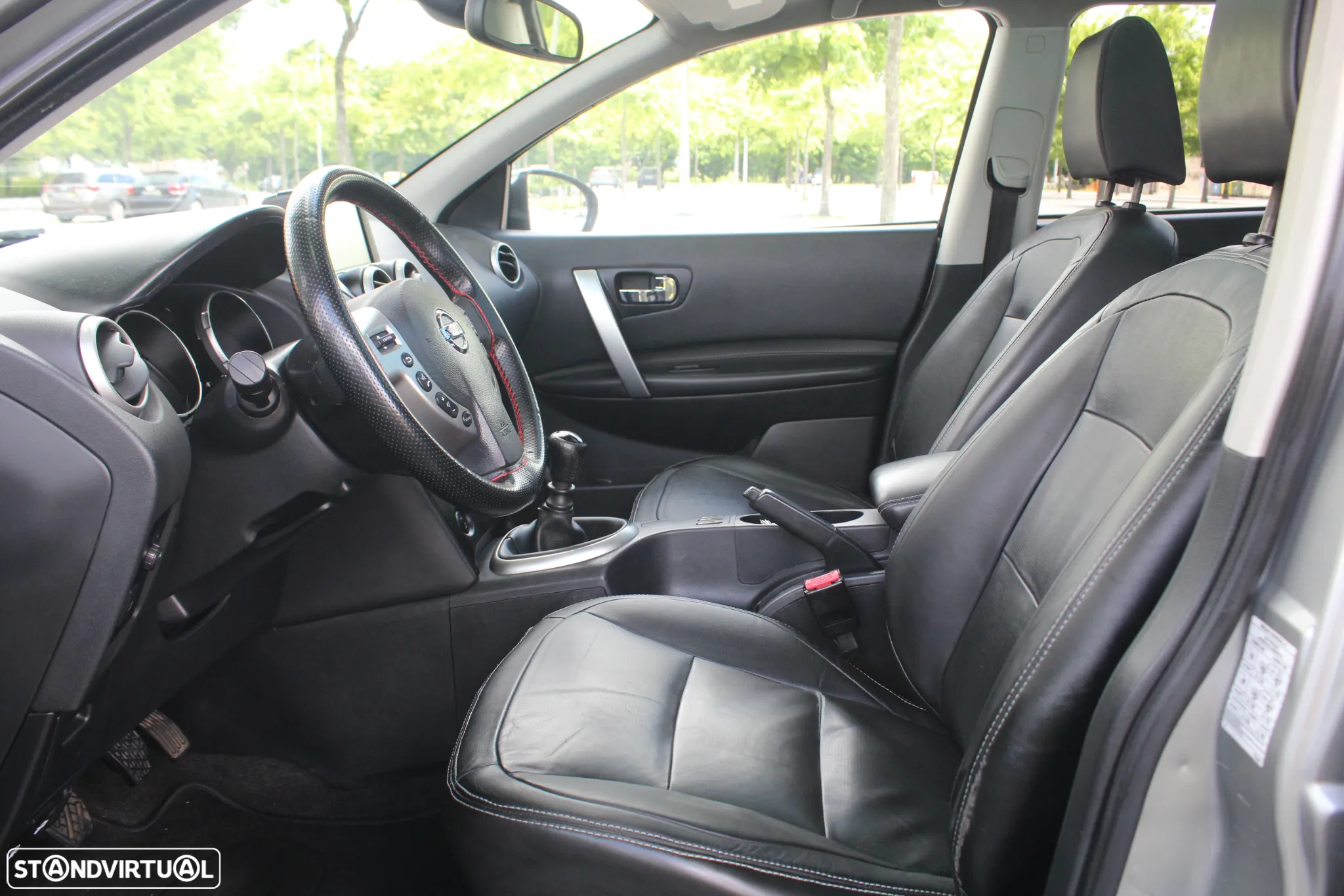 Nissan Qashqai +2 2.0 dCi Tekna Pele Choc +Navi - 35