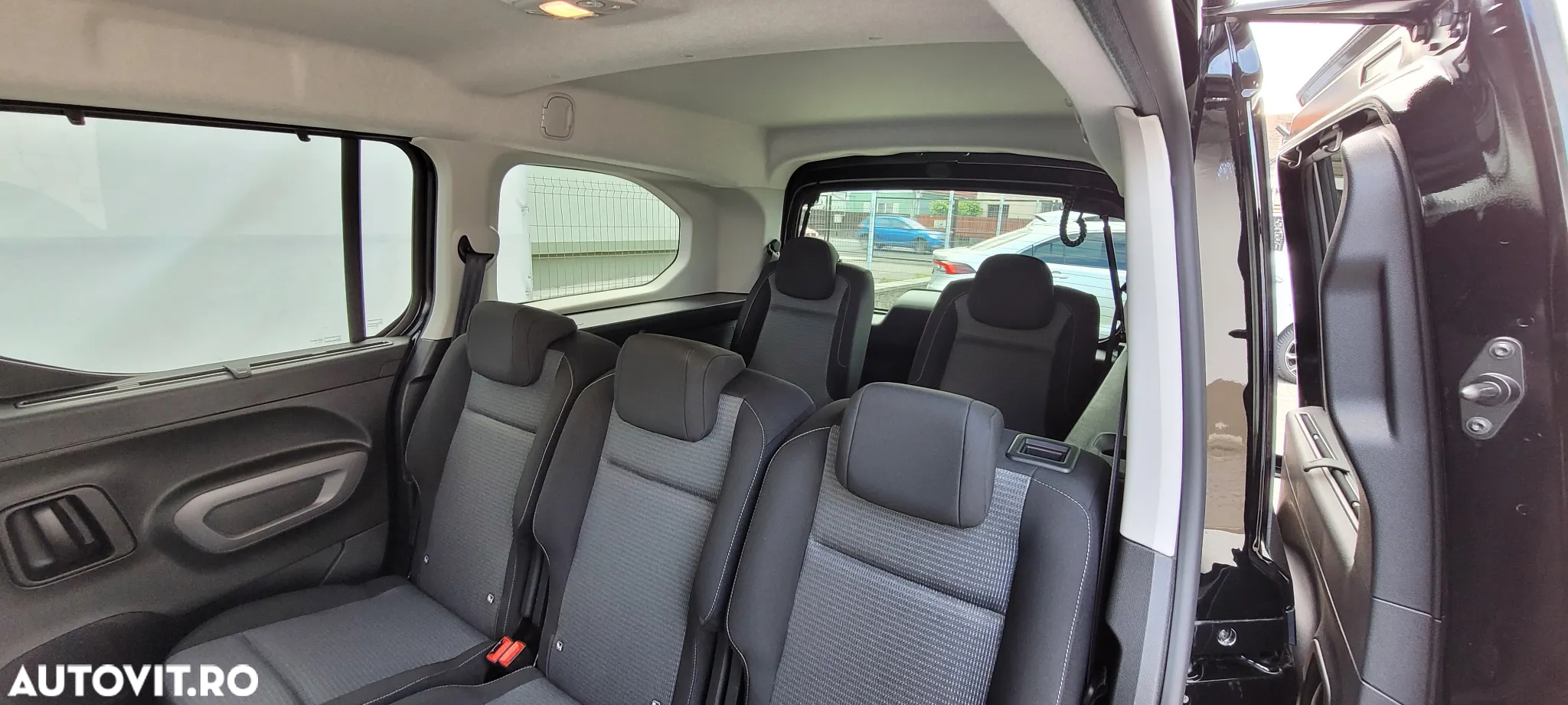 Toyota Proace City Verso Electric 100KW/136 CP 50KWH L2H1 6+1 Family+ - 32