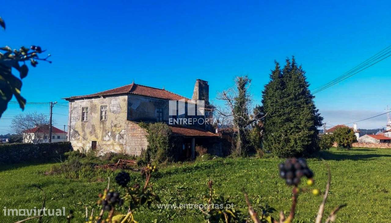 Venda de imponente prédio em pedra, Chafé, Viana do Castelo - Grande imagem: 2/30