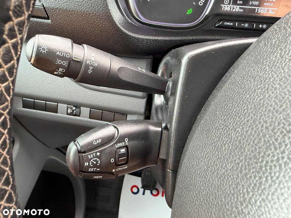Opel Vivaro - 25
