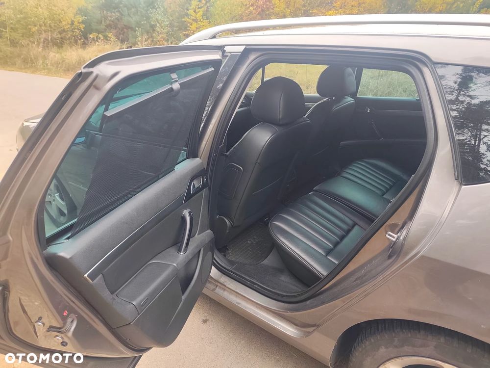 Peugeot 407 - 10