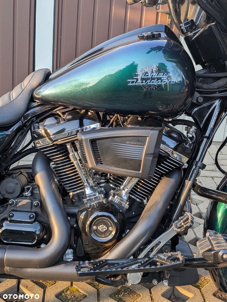 Harley-Davidson Touring Street Glide - 8