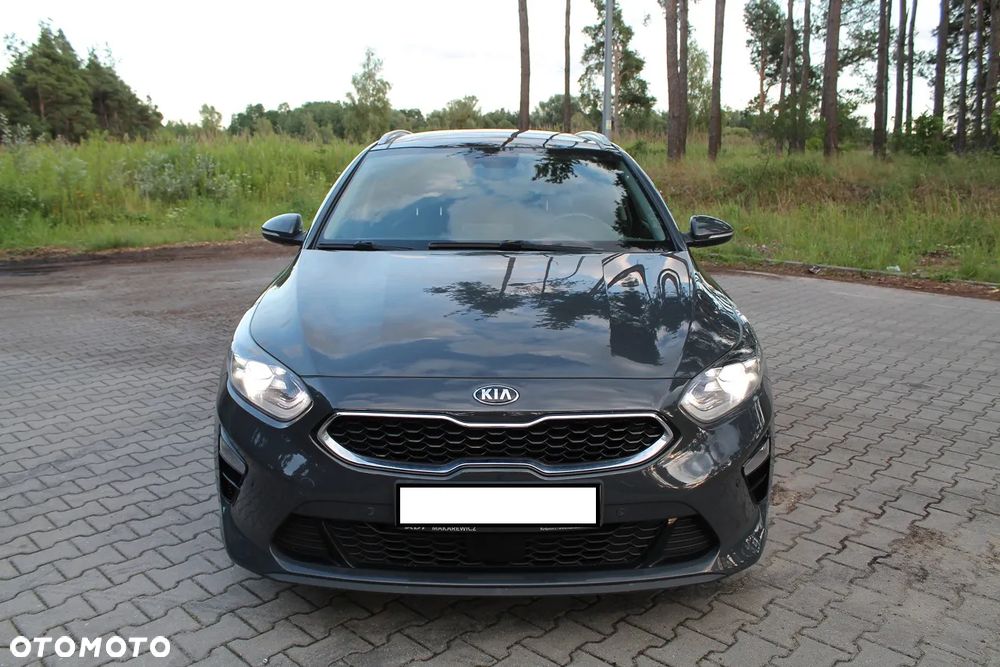 Kia Ceed 1.4 T-GDI L Business Line DCT - 13