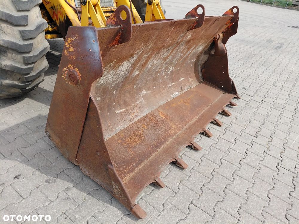 JCB 4 CX - 24