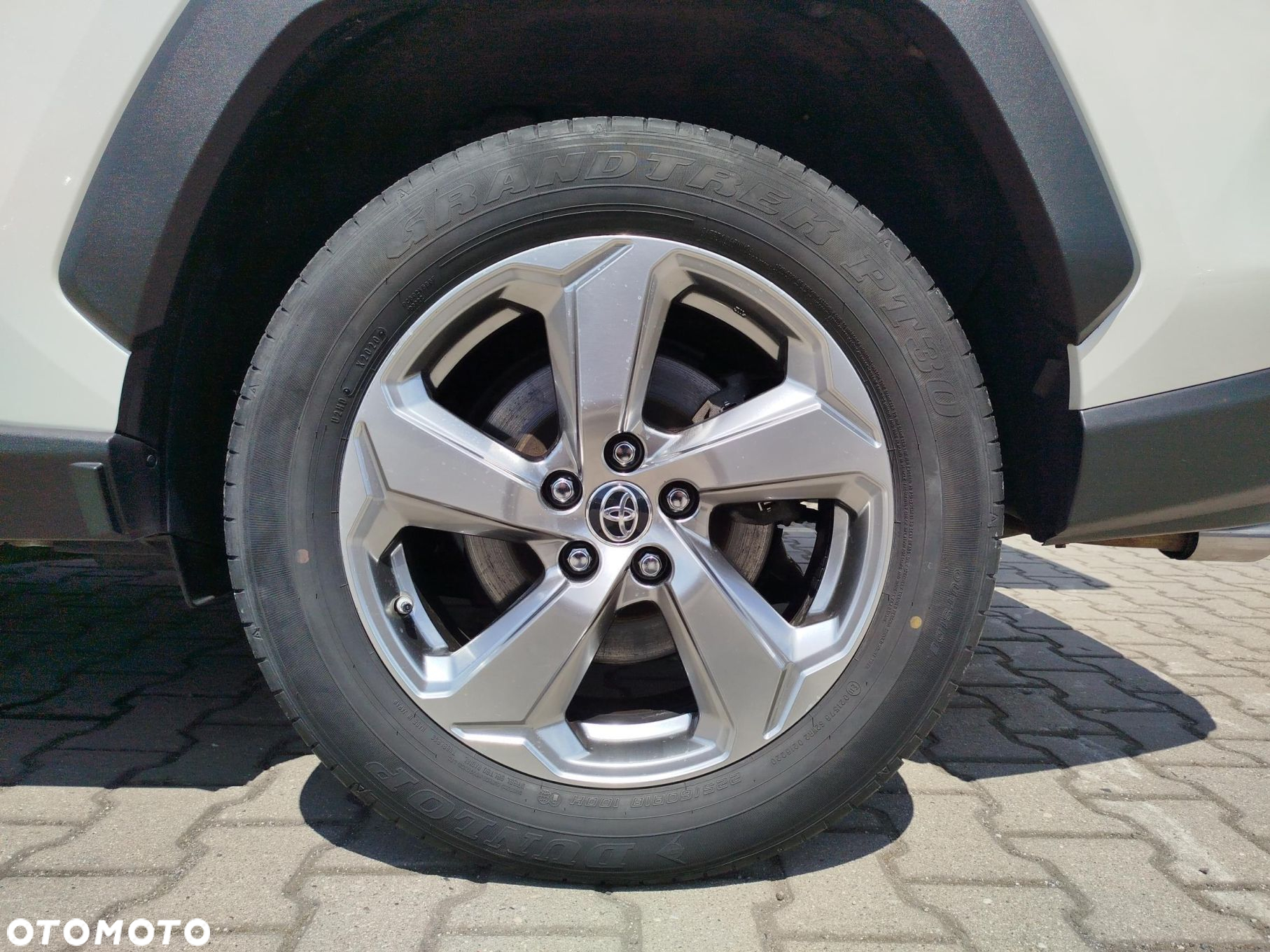Toyota RAV4 - 16