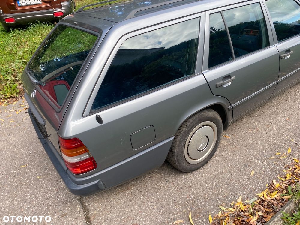 Mercedes-Benz 280 - 9