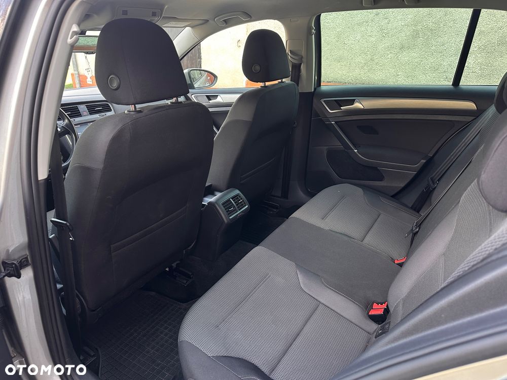 Volkswagen Golf 1.6 TDI (BlueMotion Technology) Comfortline - 16