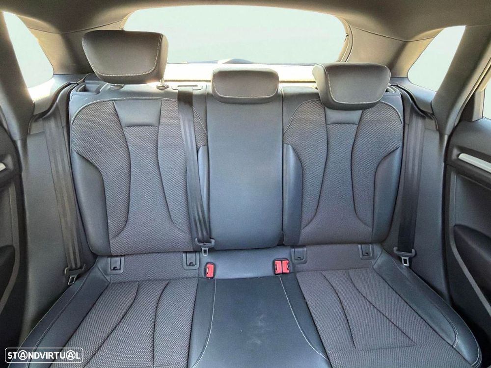 Audi A3 Sportback 35 TFSI S line - 17