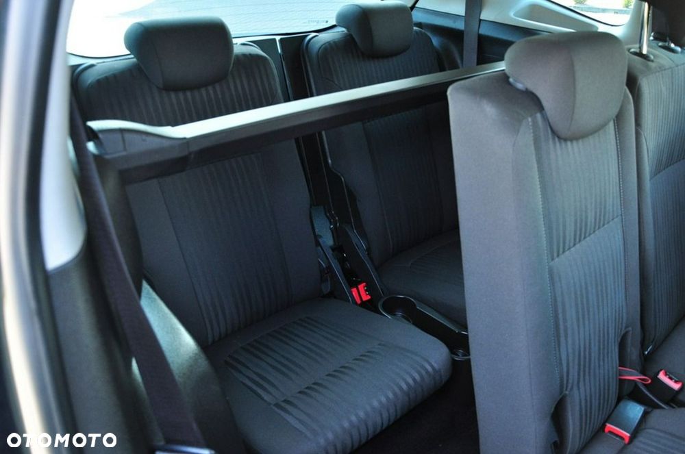 Opel Zafira - 28