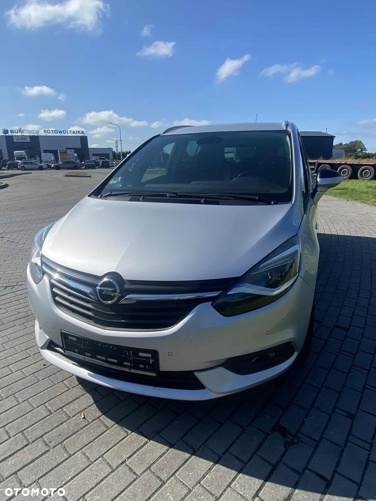 Opel Zafira - 2