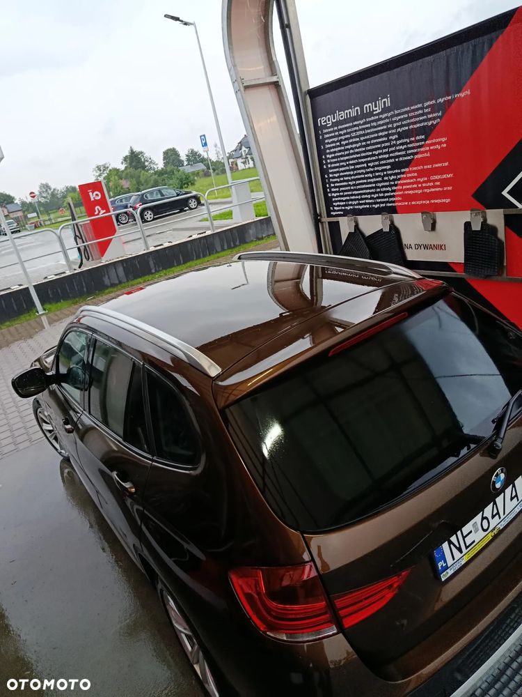 BMW X1 xDrive18d - 10
