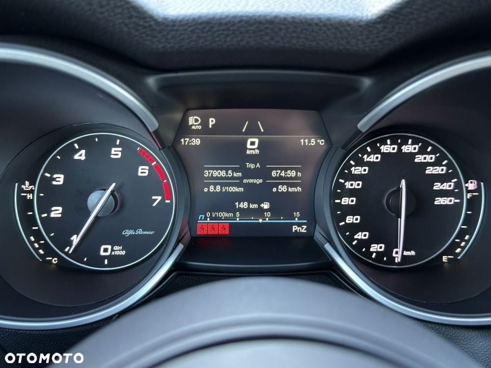 Alfa Romeo Stelvio 2.0 Turbo TI Q4 - 25