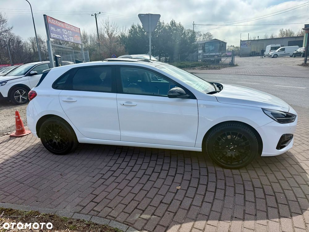 Hyundai i30 1.5 DPI Modern - 11