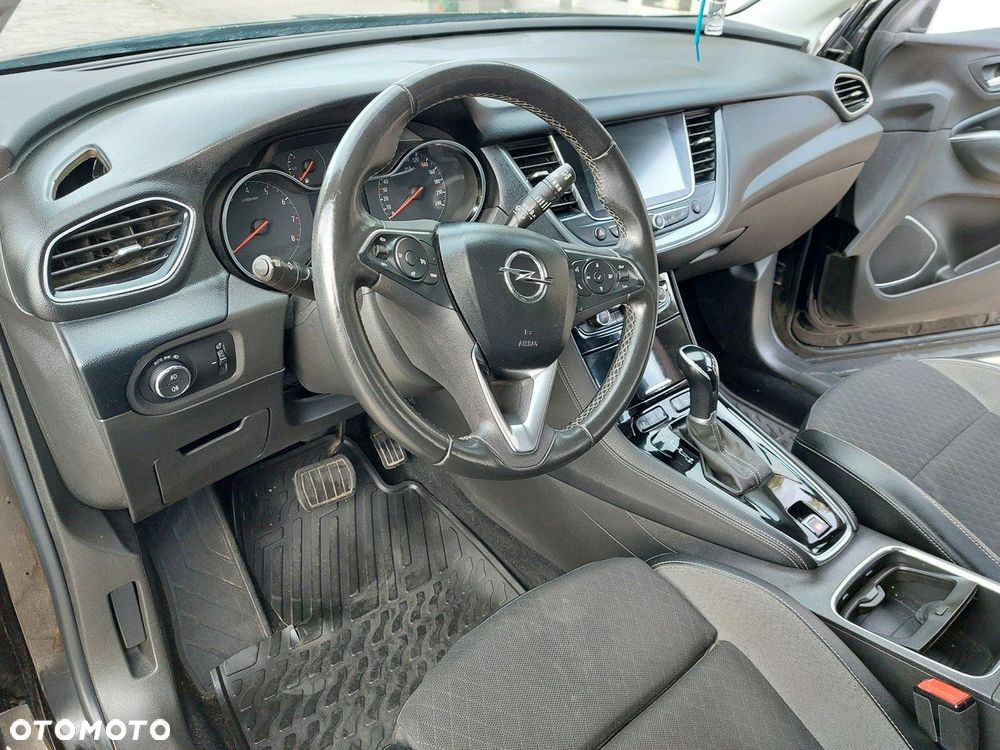 Opel Grandland X - 11