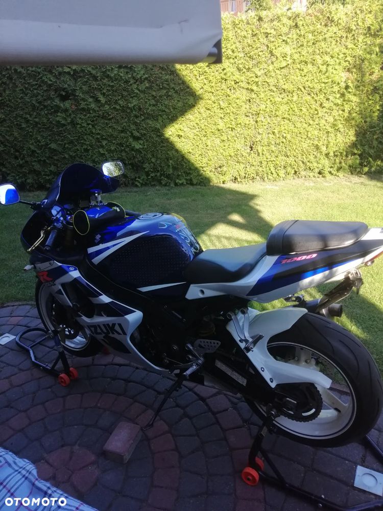 Suzuki GSX-R - 4
