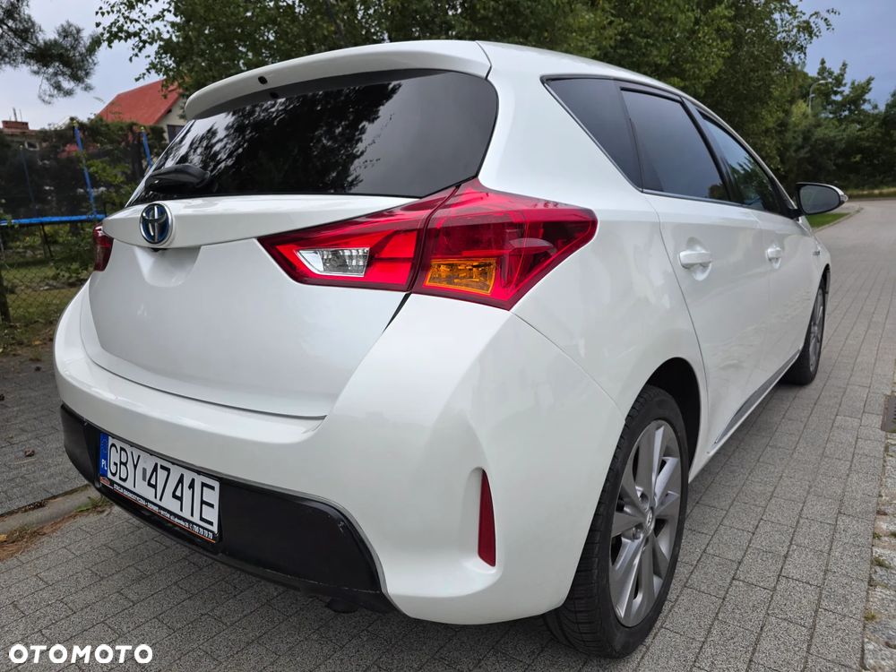 Toyota Auris 1.8 HSD Luna - 18