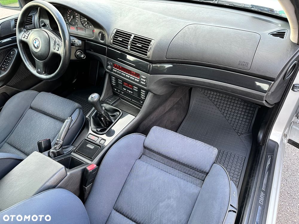 BMW Seria 5 520i - 21